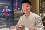 陶强龙社媒晒23岁生日照，韦世豪留言：我滴孩来，生日快乐